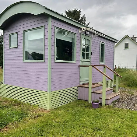 Market Street Shepherd's Hut Leitrim Camping